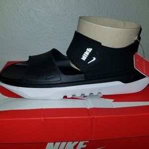 Nike playscape sandals